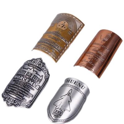 Privater Custom Permanent Kleber Metall Wein Aluminium Aufkleber Etikett mit vollautomatischer Produktionslinie