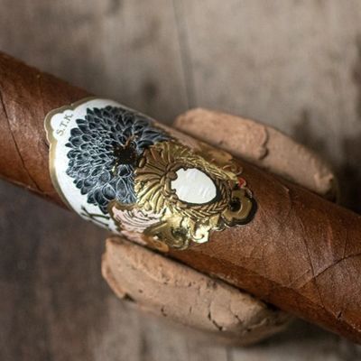 kaufen Professional Full-automatic Production OEM Service ISO9001 Certified Cigar Label and Band for Custom Embossed Designs online manufacture